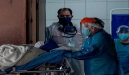 Phát trực tiếp cảnh bệnh nhân Covid-19 hấp hối, nhà đài gây phẫn nộ