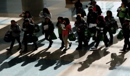 Xử lý giáo sư Mỹ đòi sinh viên Việt đổi tên vì 'nghe như chửi tục'