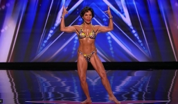 Cụ bà 73 tuổi khoe cơ bắp khiến cả trường quay Got Talent vỡ òa