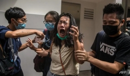 Cảnh sát bắt hơn 300 người sau 'quà sinh nhật' Trung Quốc tặng Hong Kong