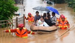 Trung Quốc: Đại hồng thủy di chuyển về phía đông, cư dân dọc sông Dương Tử gặp họa