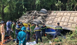 Khoảnh khắc cuối cùng vụ tai nạn xe khách ở Kon Tum qua lời kể nhân chứng