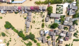 Mưa lớn dồn dập 2 tháng, 3 sông lớn của Trung Quốc cảnh báo lũ và siêu lũ