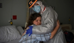 Số ca tử vong vì Covid-19 cao nhất thế giới, chuyên gia Mỹ đổ lỗi cho tin đồn thất thiệt