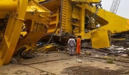 Sập cần cẩu đè tử vong 11 ngươi tại Ấn Độ