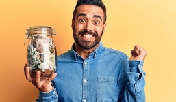 Ngày nay, tiền mua được hạnh phúc nhiều hơn 50 trước