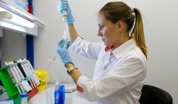 Lộ tài liệu gây thất vọng về vắc xin Covid-19 đầu tiên của thế giới