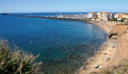 Bãi 'tắm tiên' lớn nhất thế giới thành ổ dịch Covid-19