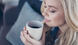 Uống cà phê trước khi ăn sáng: Sai lầm nhiều người khó bỏ