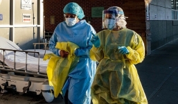 Tin tức thế giới 24h ngày 13/10: Người Mỹ đầu tiên tái nhiễm Covid-19, Trung Quốc diễn tập đổ bộ chiếm đảo