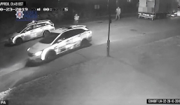 Đau lòng khoảnh khắc cảnh sát mở chiếc xe tải chở 39 người Việt tại Anh 