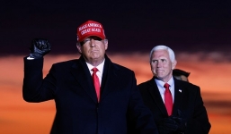 Doanh nhân Anh đặt cược khoản tiền kỷ lục cho Trump thắng cử