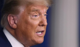 Chính quyền Trump tiếp tục 'chơi chiêu' với Joe Biden
