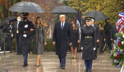 Lại rộ tin vợ chồng ông Trump rạn nứt vì Đệ nhất phu nhân có động thái lạ