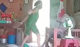 Người phụ nữ đánh mẹ lãnh án 4 năm tù