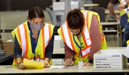 Tin tức thế giới 24h ngày 19/11: Trump tung bằng chứng tố Biden nhận hàng trăm nghìn phiếu bất thường