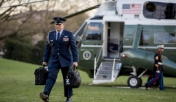 Số phận chiếc vali đặc biệt nếu Trump không dự lễ nhậm chức của Biden