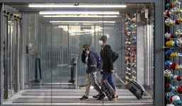 Người đàn ông trốn trong khu vực an ninh của sân bay suốt 3 tháng vì sợ Covid-19