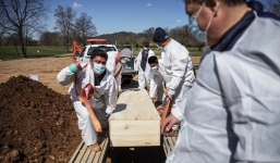 Mỹ đến cột mốc nghiệt ngã 500.000 ca Covid-19 tử vong