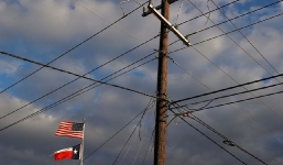 Cư dân Texas mất gần 400 triệu tiền điện sau bão mùa đông