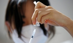 Hàn Quốc điều tra 2 ca tử vong sau khi tiêm vắc xin Covid-19