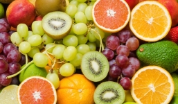 Không phải cam, loại quả được xem như rau này mới chứa nhiều vitamin C nhất