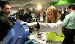 Số phận của thực phẩm sau khi bị tịch thu ở sân bay