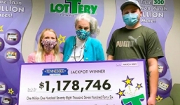 Vừa trúng số hơn 1 triệu USD, người đàn ông đã nếm mùi vị 'tái ông thất mã'
