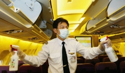 Đi máy bay hãy cẩn thận với 5 ổ vi khuẩn 'siêu to khổng lồ' này