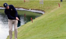 Toàn cảnh thế giới 24h ngày 18/4: Hình ảnh đau lòng trong tang lễ Hoàng thân Philip, Siêu bão áp sát Philippines