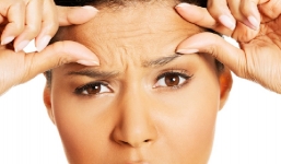 15 nếp nhăn trên mặt có thể mang ẩn ý sức khỏe mà bạn không biết