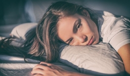 7 dấu hiệu cơ thể âm thầm cảnh báo bạn không hạnh phúc