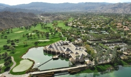 Toàn cảnh thế giới 24h ngày 12/5: Bill Gates đi trốn thị phi, 4 nước tiêm chủng nhiều nhưng tỷ lệ nhiễm Covid-19 cao hơn Ấn Độ