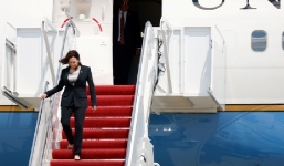 Toàn cảnh thế giới 24h ngày 7/6: Tai nạn tàu hỏa ở Pakistan, Meghan sinh con gái