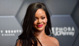 Rihanna trở thành nữ ca sĩ giàu nhất thế giới
