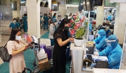 Phản ứng của CDC Hà Nội về đề xuất treo biển trước nhà người về từ TP.HCM, Đà Nẵng