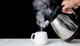 Cách nấu và bảo quản nước đun sôi đúng chuẩn, tưởng đơn giản nhưng nhiều người vẫn làm sai