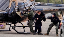 Giải cứu 21 người mắc kẹt trên cáp treo, lơ lửng suốt đêm giao thừa