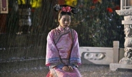 Mỹ nhân Hoa ngữ dầm mưa: Lệ Dĩnh thua cả Nhiệt Ba, Trịnh Sảng vì quá giả trân