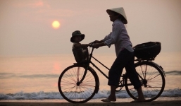 Ai có 3 đặc điểm này thì định sẵn cả đời gian truân, vất vả