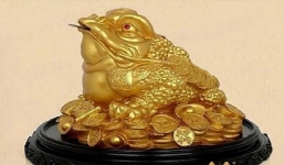4 thứ mua vào ngày Vía Thần Tài giúp hút tài lộc, tiền vào như nước