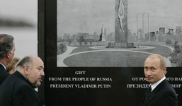Tên Tổng thống Putin bị loại khỏi đài tưởng niệm 11/9