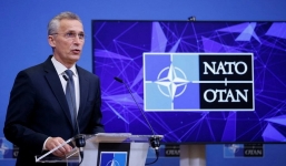 NATO vỗ về Zelensky sau khi thẳng thừng từ chối lập vùng cấm bay