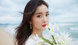 Ảnh chụp lén Dương Mịch gây sốt nhờ đôi chân 'que tăm' cắm trong đôi giày 25 triệu