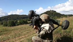 Mỹ và phương Tây 'tiếp đồ' cho Ukraine, Nga cảnh báo