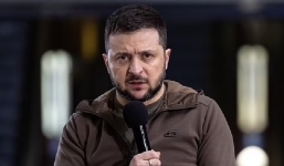 Zelensky nhắn nhủ chính quyền Biden: 'Chúng tôi không cần quà bánh mà cần vũ khí'