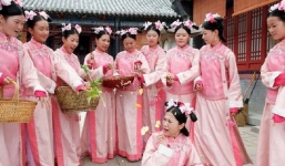 101 quy tắc cho cung nữ triều Thanh, Ngụy Anh Lạc sống đúng thời chắc chắn không giữ nổi mạng