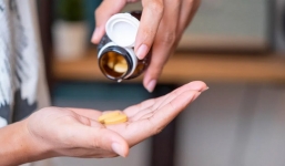 8 công dụng glucosamine gây bất ngờ, nhưng nhiều đối tượng cần cẩn trọng khi dùng