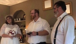 Con dâu kết hôn với bố chồng vì đồng điệu tâm hồn, phản ứng của chồng cũ mới bất ngờ