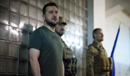 Tổng thống Ukraine thề lấy lại tất cả những gì đã mất, đáp trả người Nga 'bằng sự tử tế'